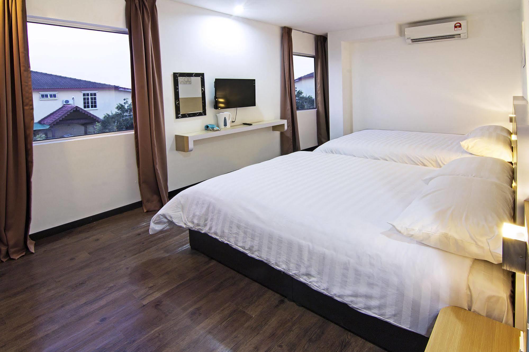 Thanks Hotel Parit Buntar Ngoại thất bức ảnh