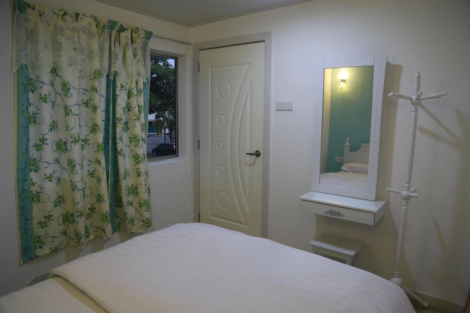 Thanks Hotel Parit Buntar Ngoại thất bức ảnh