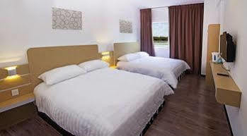 Thanks Hotel Parit Buntar Ngoại thất bức ảnh